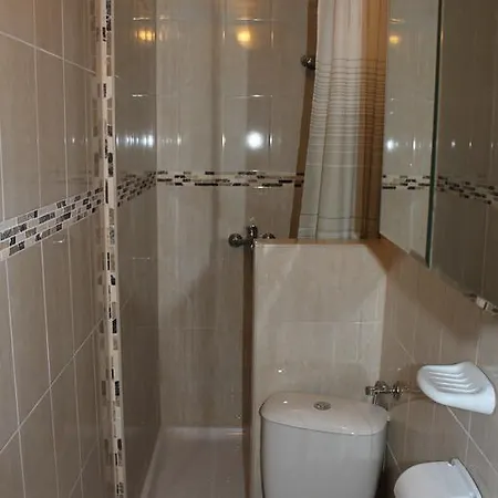 Apatmani Peternel Apartamento Vir