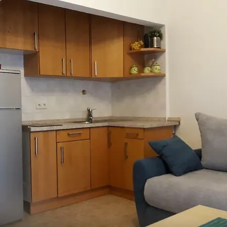 Apatmani Peternel Apartamento *