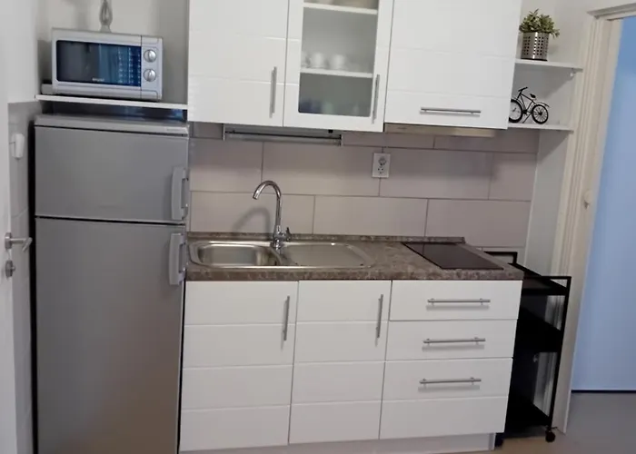 Apatmani Peternel Apartamento Vir